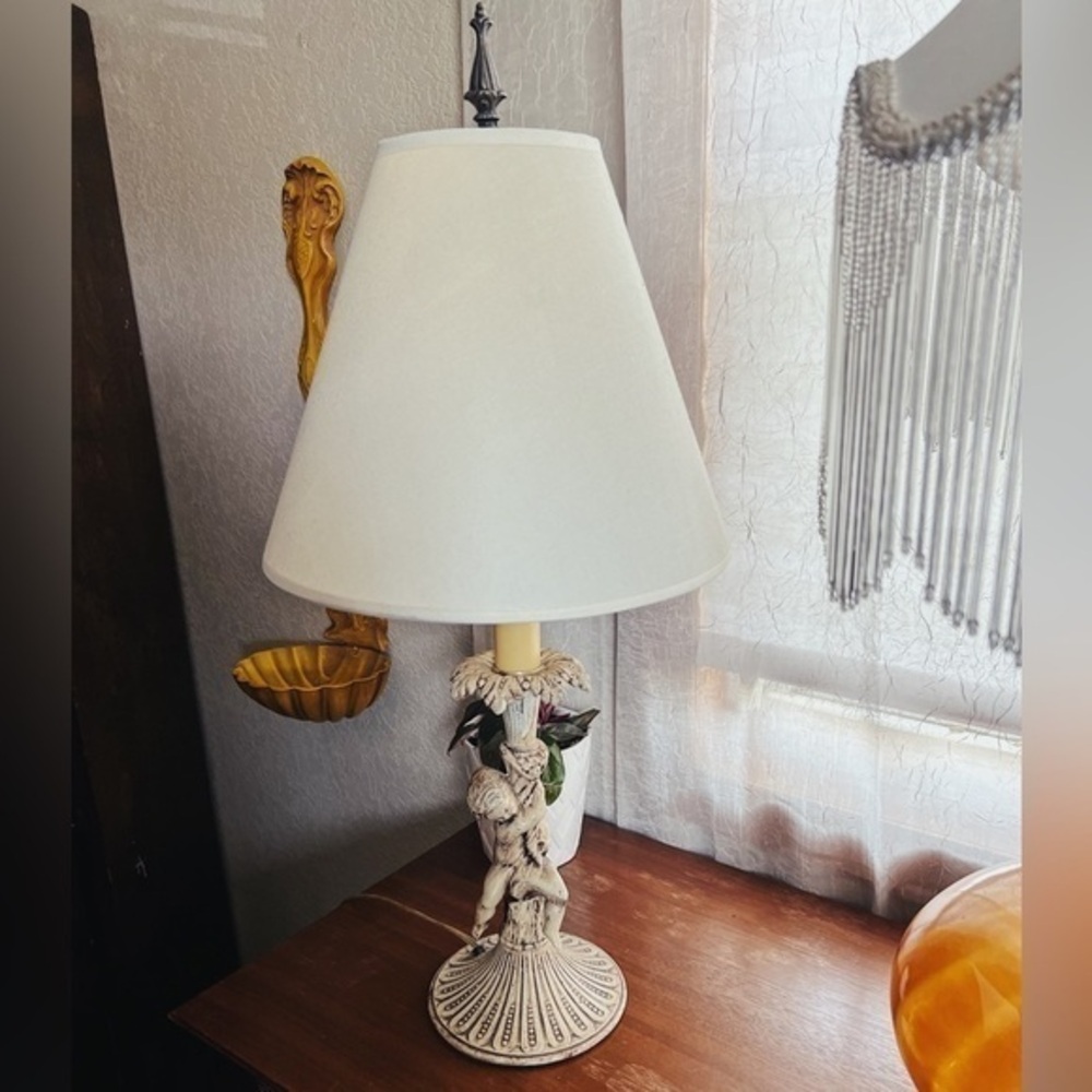 Cherub Bisque Table Vintage Lamp